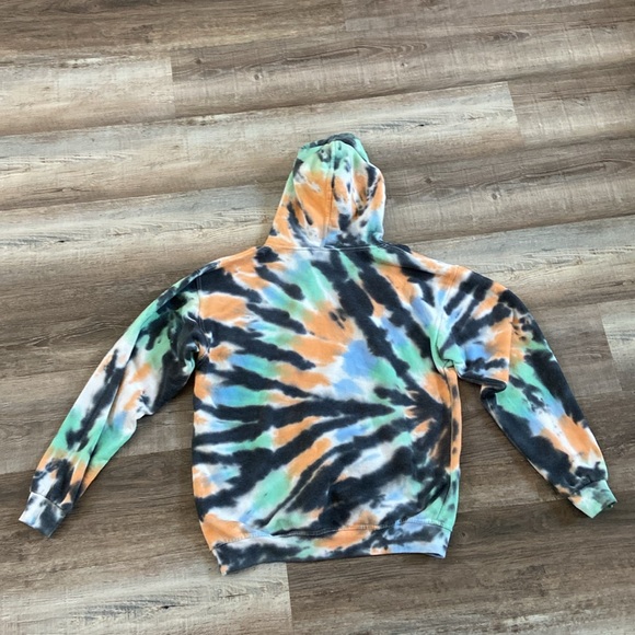 Hilton Head tie-die hoodie - Picture 3 of 3